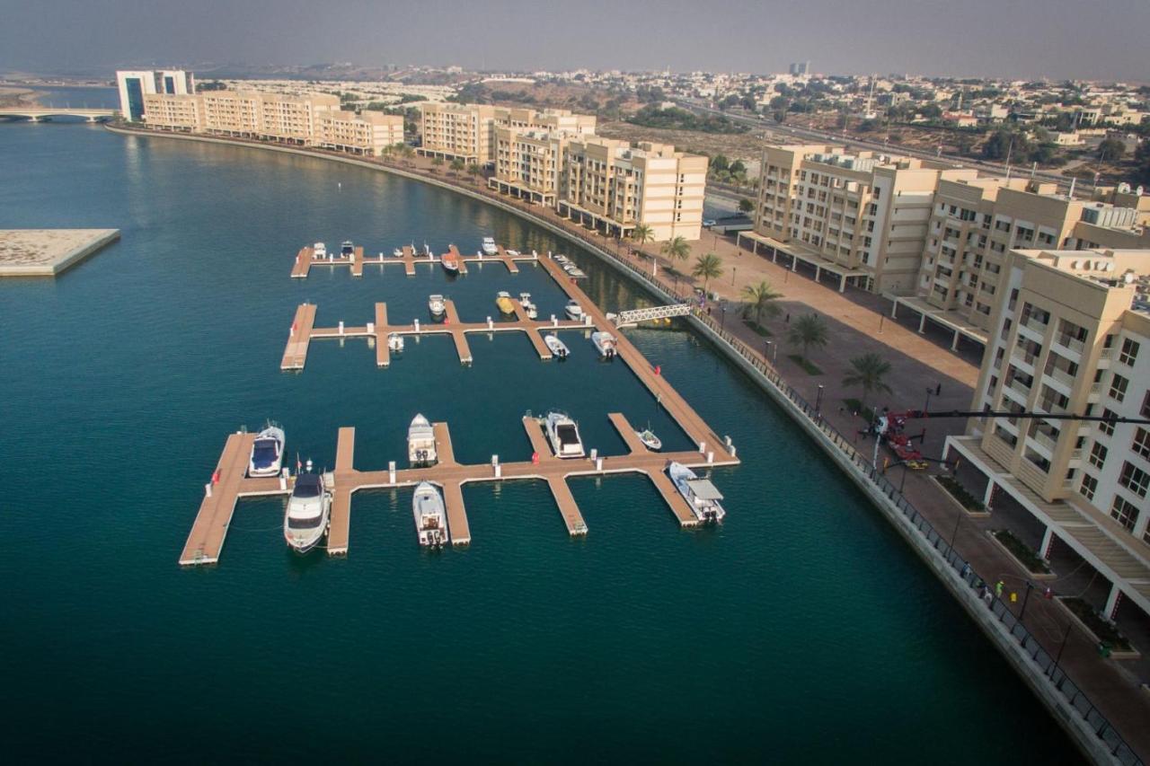 Live In The Middle Of Lagoons And Sea Рас-эль-Хайма Экстерьер фото